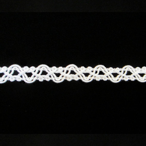 656 Narrow white garland gimp ¼" (6mm) - Palladia Passementerie
