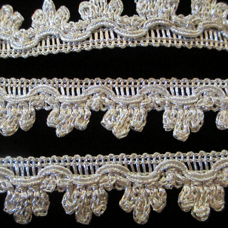 737.3WS Single icing metallic gimp white silver 3/4" (19mm) - Palladia Passementerie
 - 2