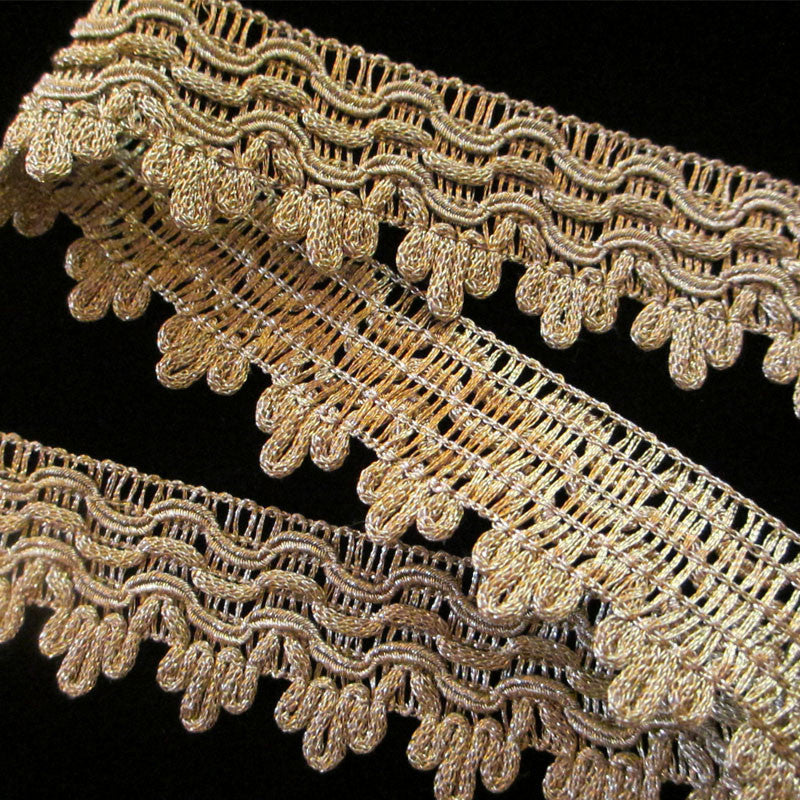 739.5 Triple icing metallic gimp Tudor gold 1-3/16" (30mm) - Palladia Passementerie
 - 2