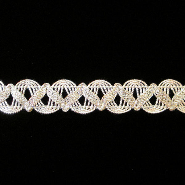 752.3 Large U-loop zig metallic gimp bright silver 5/8" (16mm) - Palladia Passementerie
