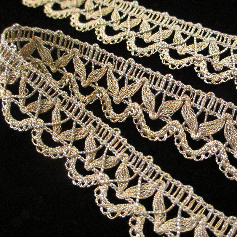 756 Gimp lace metallic trim antique gold 7/8" (22mm) - Palladia Passementerie
 - 3