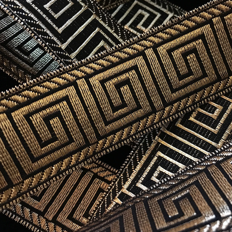 847.5 Greek key metallic galloon black/gold 1" (25mm)