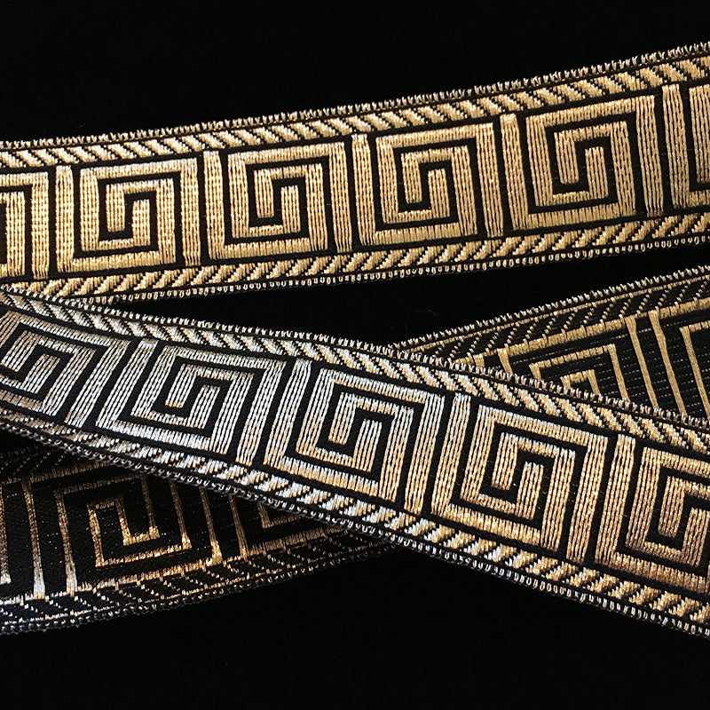847.5 Greek key metallic galloon black/gold 1" (25mm)